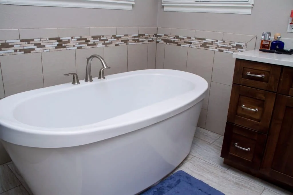 Essential Tips For Choosing New Bathroom Tile